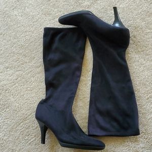 Black knee-length boots